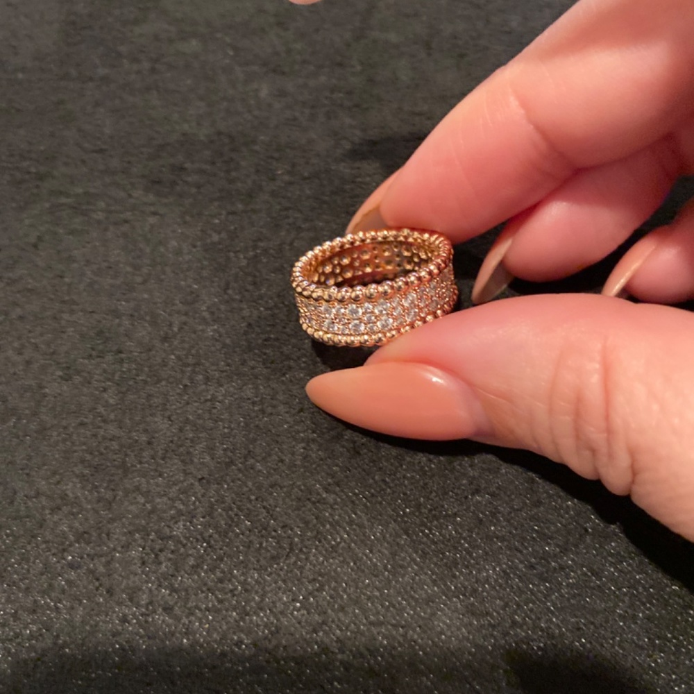 Ring - Picture 3 of 3